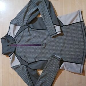 Title Nine women's medium athletic top